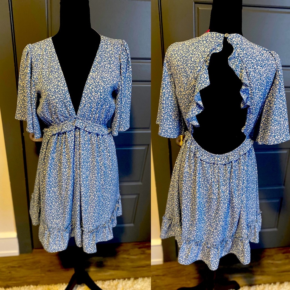 Open back, blue dress